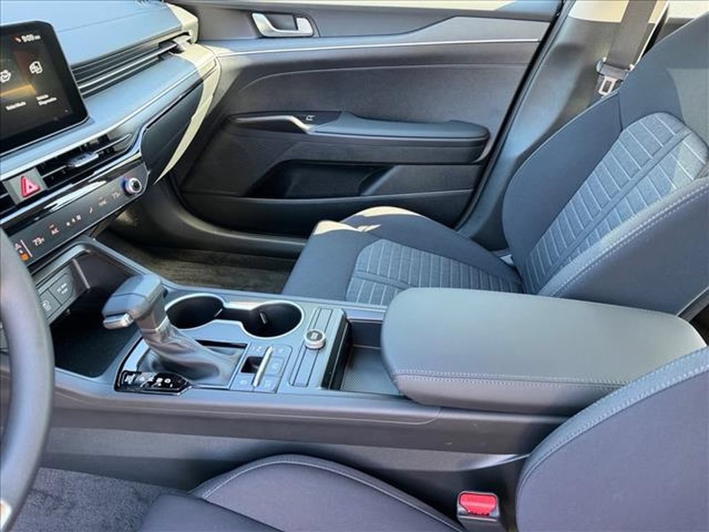 New 2026 Kia K5 LXS FWD image 12