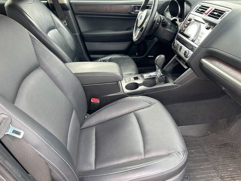 Used 2017 Subaru Outback 2.5i Limited image 24
