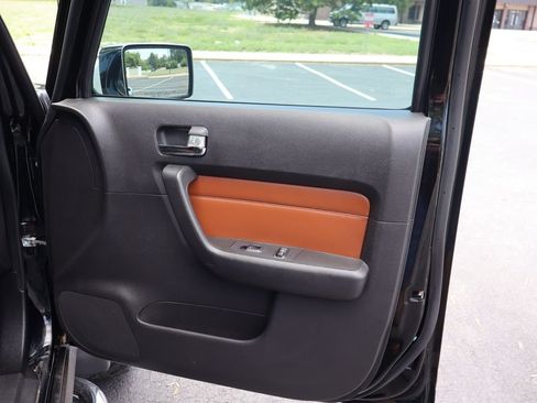 Used 2006 HUMMER H3 AWD/4WD image 26