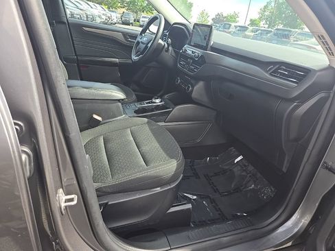 Used 2025 Ford Escape Active AWD/4WD image 27