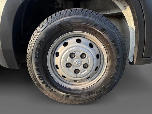 Used 2023 RAM ProMaster 2500 FWD image 23