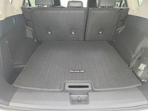 New 2026 Nissan Rogue SV image 39