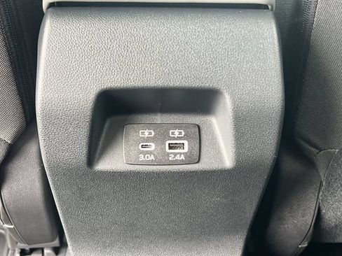 Used 2026 Subaru Crosstrek 2.5i Premium AWD/4WD image 33