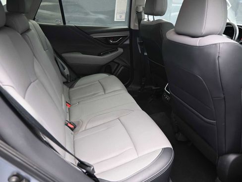 Used 2022 Subaru Outback Limited image 18