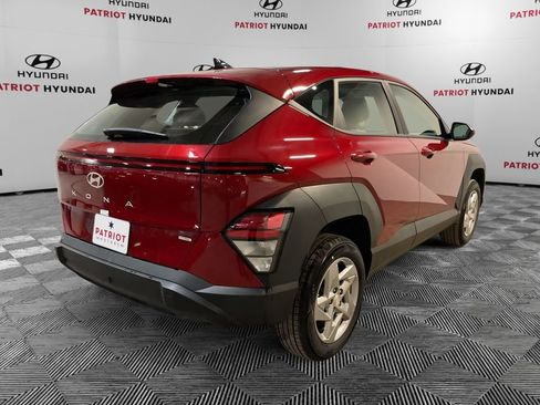 New 2026 Hyundai Kona SE image 3