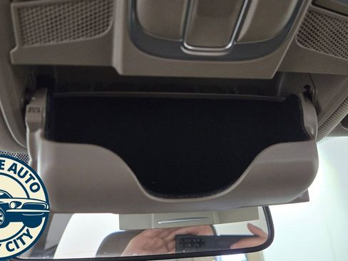 Used 2020 Hyundai Santa Fe SE image 20