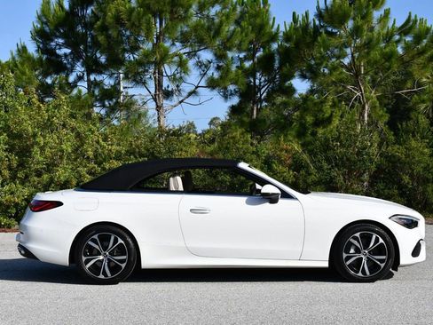 Used 2025 Mercedes-Benz CLE 300 4MATIC Cabriolet image 49