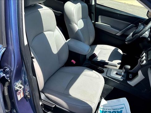 Used 2017 Subaru Forester 2.5i Limited AWD/4WD image 5
