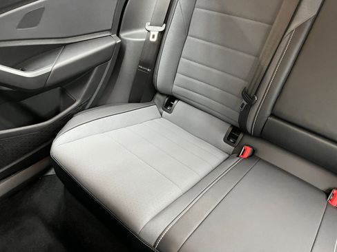 Used 2025 Volkswagen Jetta SE image 39