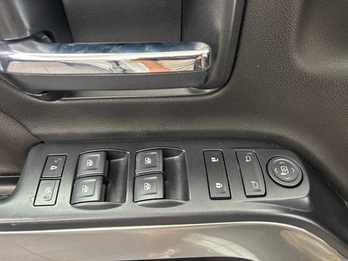 Used 2018 Chevrolet Silverado 1500 LT w/ LT Eassist Package AWD/4WD image 23