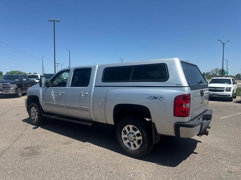 Used 2013 Chevrolet Silverado 2500 LTZ w/ LTZ Plus Package AWD/4WD image 3