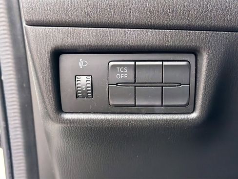 Used 2018 MAZDA CX-5 Sport image 32