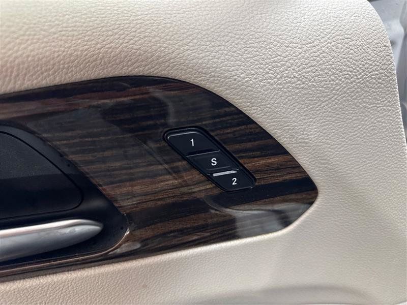 Used 2023 Chrysler Pacifica Limited FWD image 37
