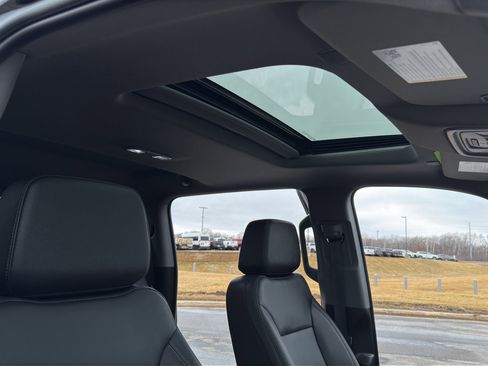 Used 2024 GMC Sierra 1500 Elevation w/ Elevation Premium Package image 32