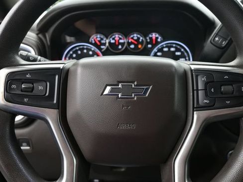 Used 2020 Chevrolet Silverado 1500 RST w/ RST Value Package AWD/4WD image 28
