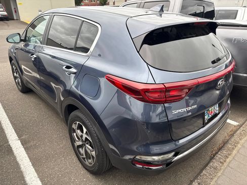 Used 2022 Kia Sportage LX AWD/4WD image 3