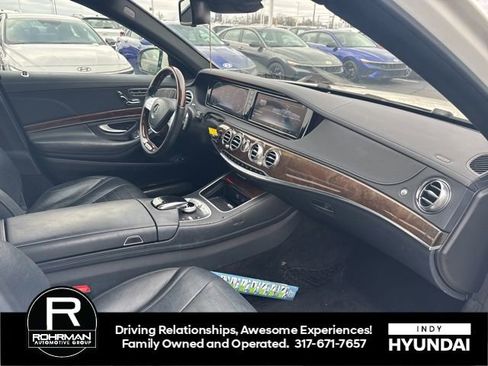 Used 2016 Mercedes-Benz S 550 4MATIC Sedan image 9