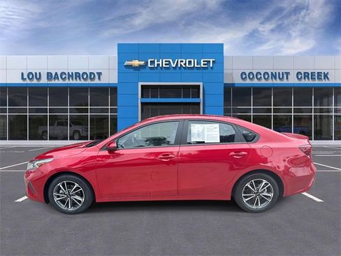 Used 2023 Kia Forte LXS image 5