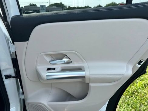New 2026 Mercedes-Benz GLA 250 4MATIC image 19
