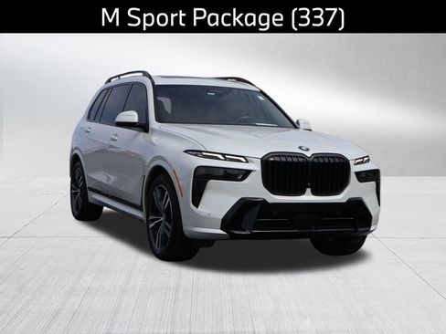 Certified 2024 BMW X7 xDrive40i w/ M Sport Package AWD/4WD image 5
