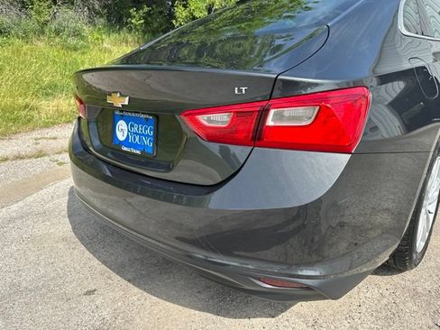 Used 2018 Chevrolet Malibu LT FWD image 13