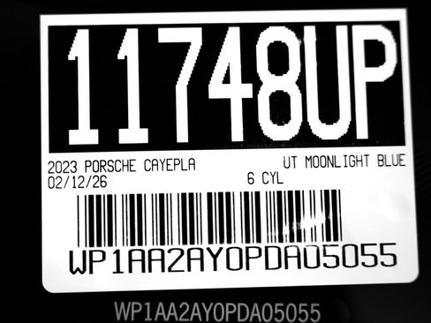 Certified 2023 Porsche Cayenne Platinum Edition image 30