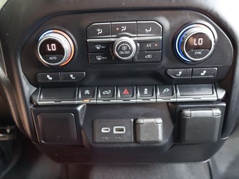 Used 2020 Chevrolet Silverado 1500 LT w/ Fleet Comfort Package AWD/4WD image 47