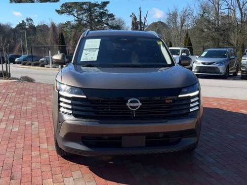 Used 2025 Nissan Kicks SR w/ Interior Electronics Package image 6