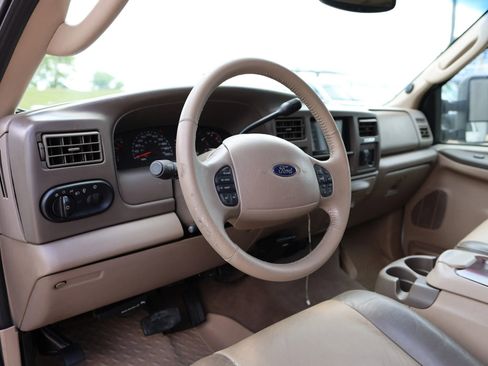 Used 2004 Ford Excursion Eddie Bauer AWD/4WD image 23