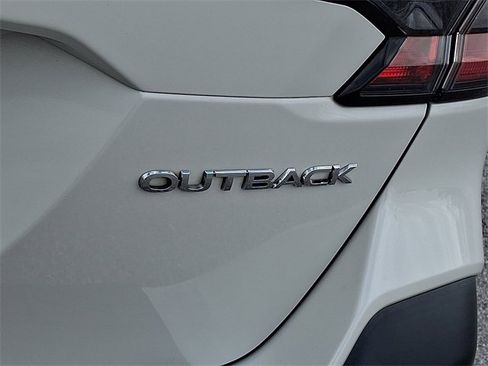 Used 2020 Subaru Outback Limited image 33