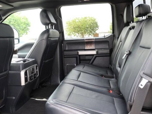 Used 2022 Ford F250 Lariat w/ Lariat Ultimate Package AWD/4WD image 17