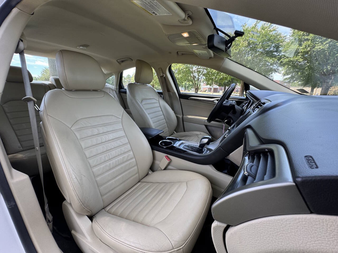 Used 2013 Ford Fusion SE FWD image 14