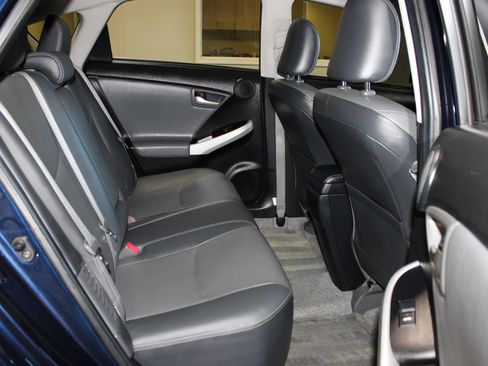 Used 2013 Toyota Prius Four FWD image 30