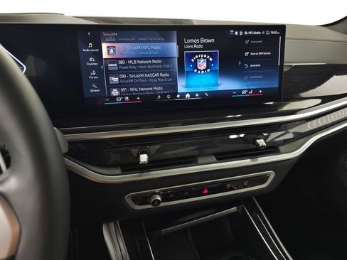 Used 2025 BMW X5 xDrive50e w/ Executive Package AWD/4WD image 26