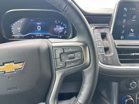 Used 2024 Chevrolet Tahoe Premier AWD/4WD image 19