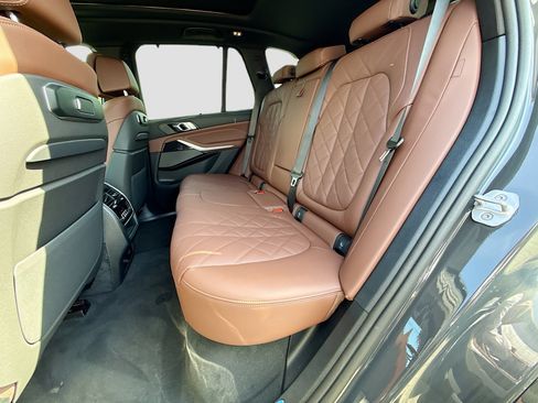 New 2026 BMW X5 sDrive40i w/ Executive Package RWD image 21