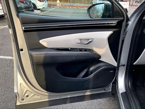 Used 2023 Hyundai Tucson Limited image 9