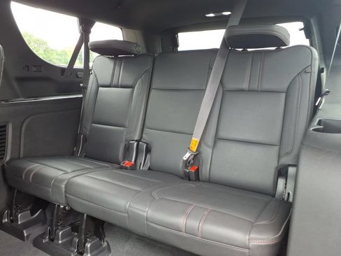 Used 2022 Chevrolet Suburban RST w/ Luxury Package AWD/4WD image 19