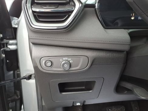 Used 2024 Chevrolet TrailBlazer LT w/ LT Cold Weather Package image 21