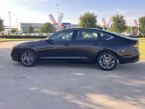 Certified 2026 Honda Accord EX-L image 4
