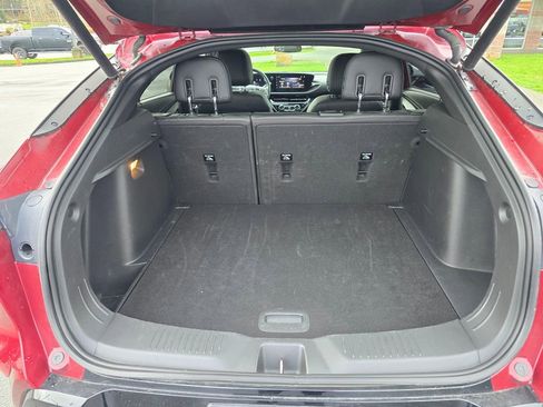 Used 2024 Buick Envista Sport Touring w/ Experience Buick Package image 6