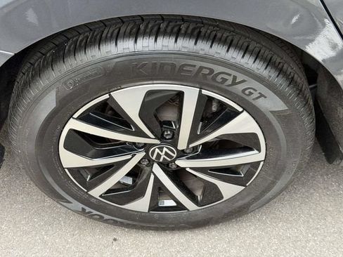 Certified 2023 Volkswagen Jetta S FWD image 9