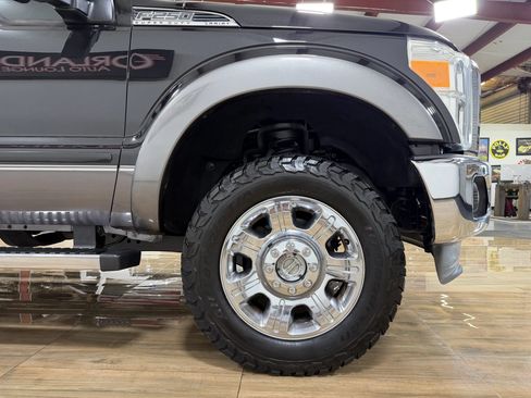 Used 2014 Ford F250 Lariat w/ Lariat Ultimate Package AWD/4WD image 4