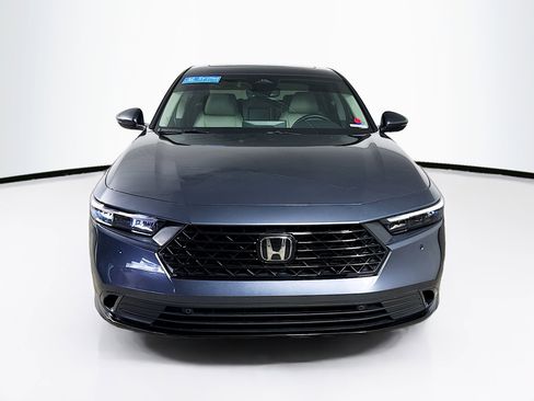 Certified 2025 Honda Accord EX-L image 3