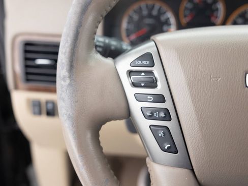 Used 2015 Nissan Armada Platinum image 40