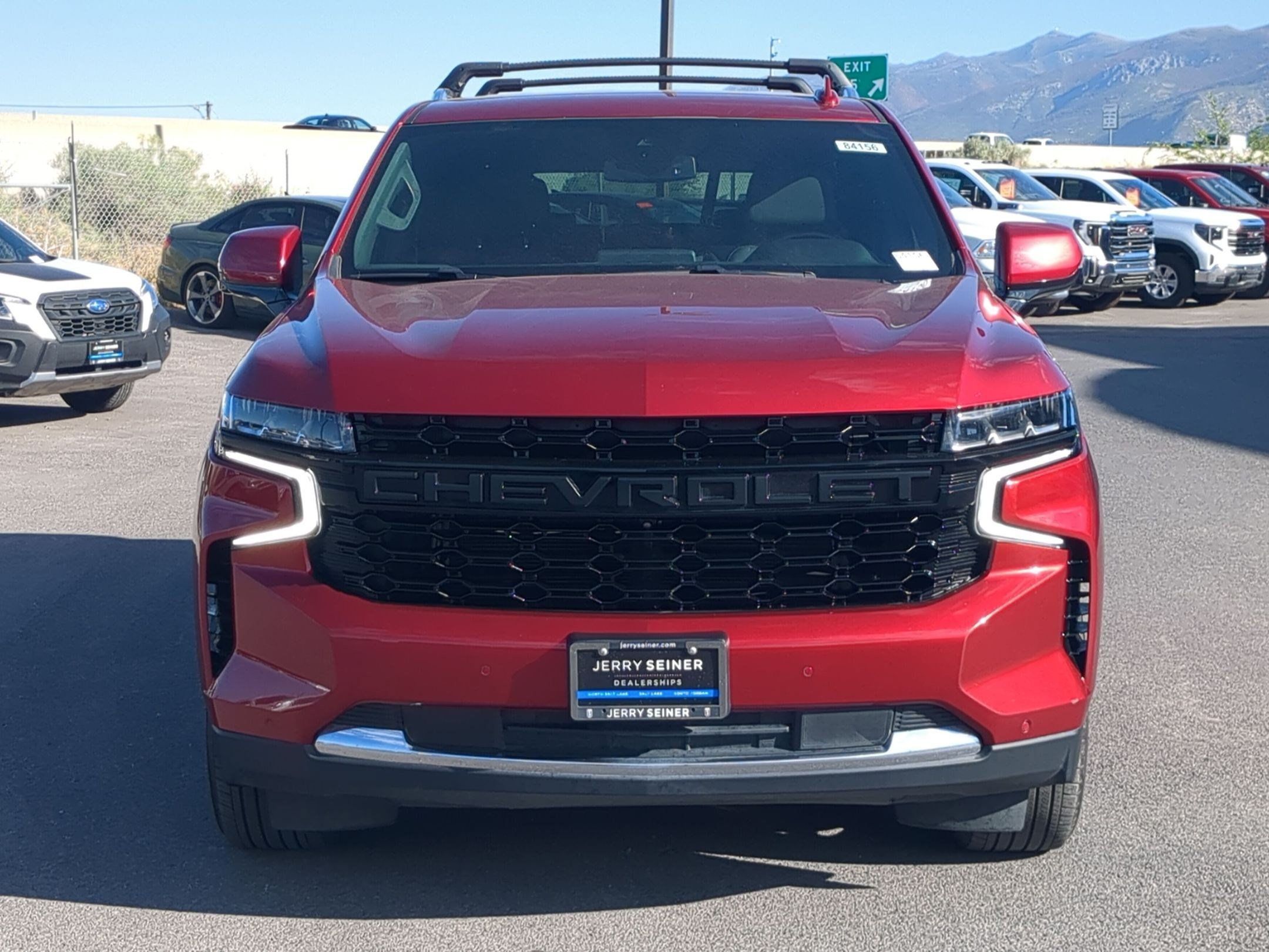 Used 2024 Chevrolet Tahoe LT w/ Luxury Package AWD/4WD image 8