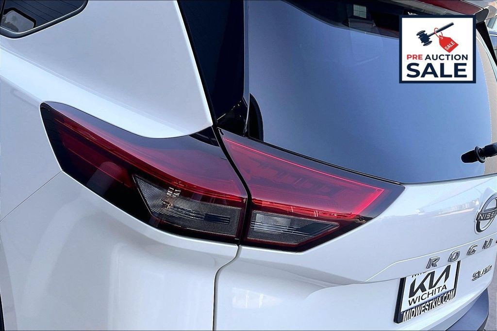 Used 2023 Nissan Rogue SL w/ SL Premium Package AWD/4WD image 29