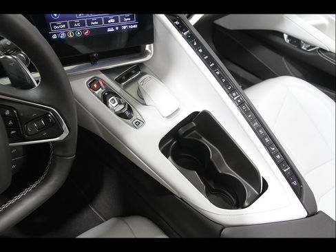 Used 2020 Chevrolet Corvette Stingray Preferred Conv w/ 2LT Preferred Equipment Group RWD image 19