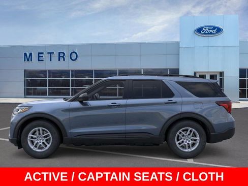New 2026 Ford Explorer Active image 4