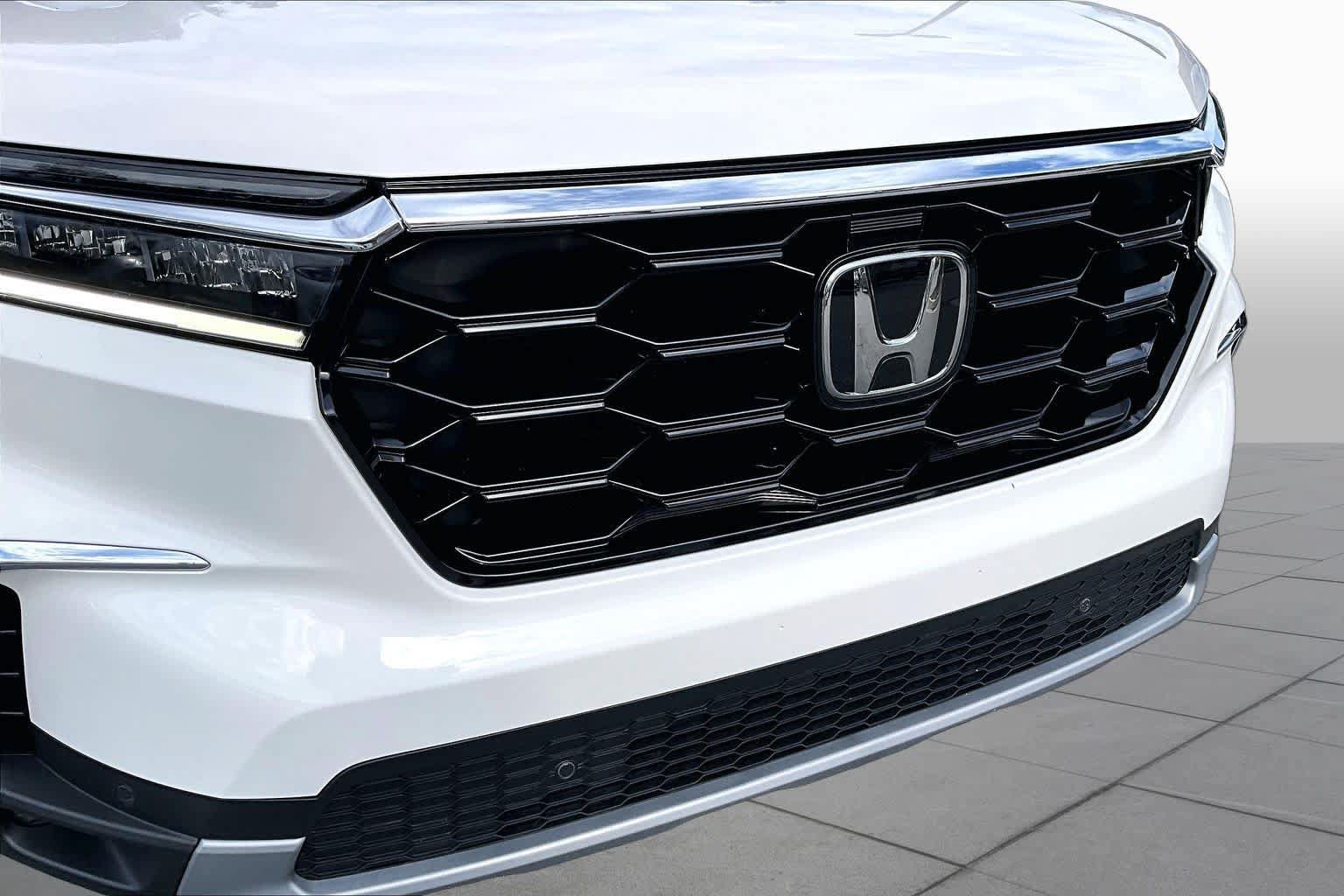 Used 2024 Honda Pilot Touring image 30